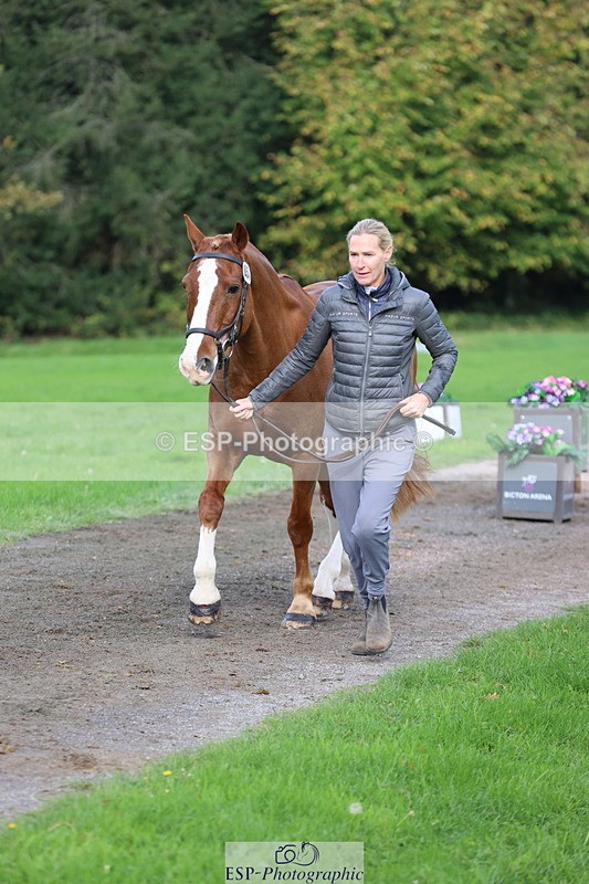 251026A-122240-26051 - H-654-Philippa.Skelton