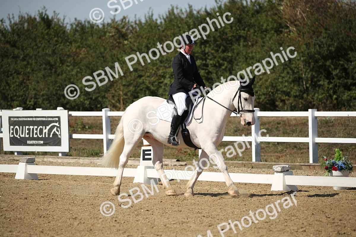 SBM_005843 - Class 11 - Novice 5 - 13.19-14.22