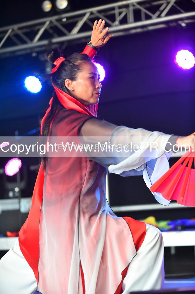 SH4_1667 - Tai Chi with Lisa Kay.
