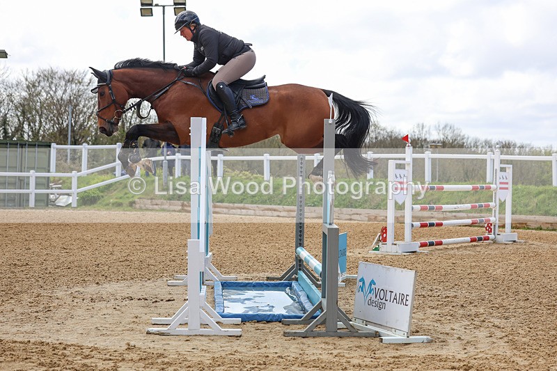 3E7A2050 - Class 8: Senior Foxhunter/1.20 open