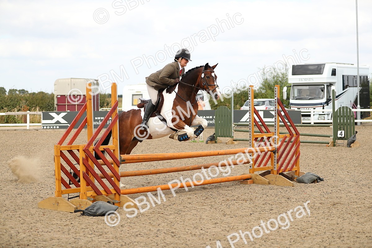 SBM_05585 - Class 48a Style & Performance 70cm (15-19)