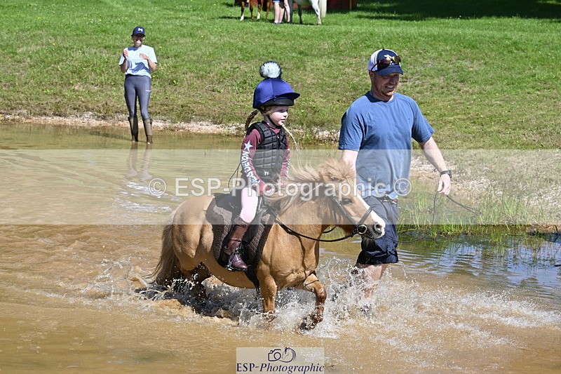 240728B-111510-01284 - Gemma's Group XC