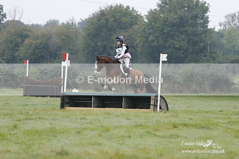 WWHT 171021 0493 - Novice Restricted (0.80m)  17/10/21
