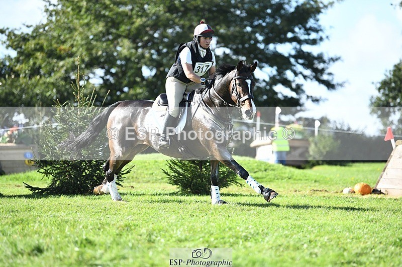 231022-123310-28597 - 317-THREEROCKS.PEGGY.BAWN-Harriet.Dickin-XC