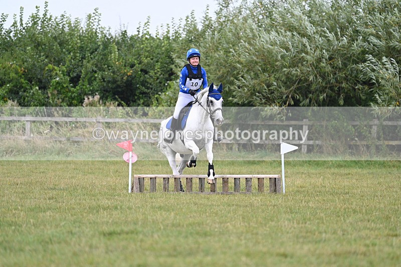 WJ7_5922 - 40cm XC Time 10:57 to 11:30
