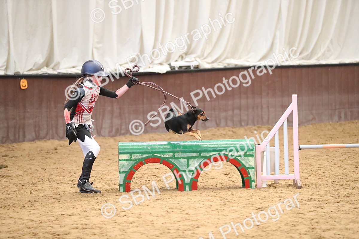 SBM_001380 - Class 3 - Horse & Hound