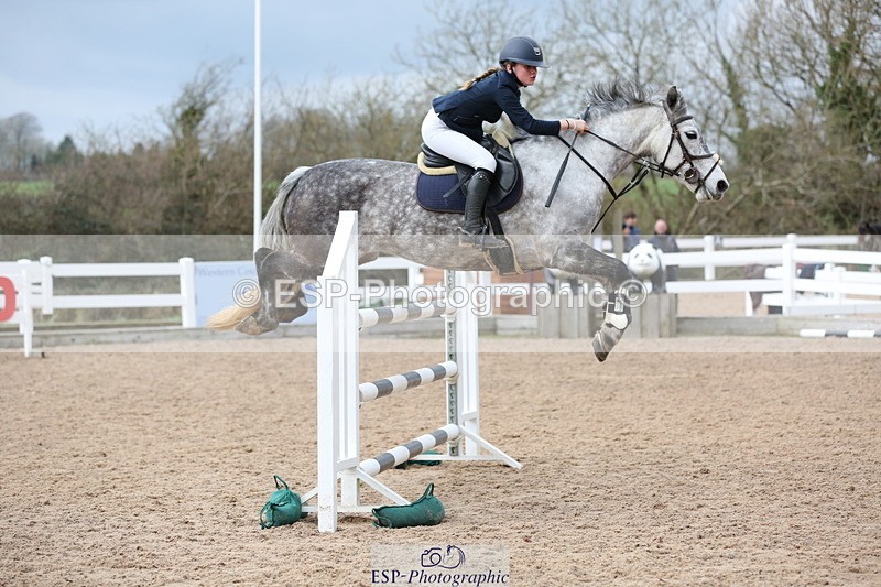 240211A-122701-02697 - Cls 6 Pony Foxhunter & 1.10m Open