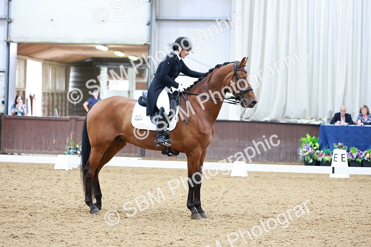 SBM_021082 - Class 13 - FEI INT I - 16.26-17.14