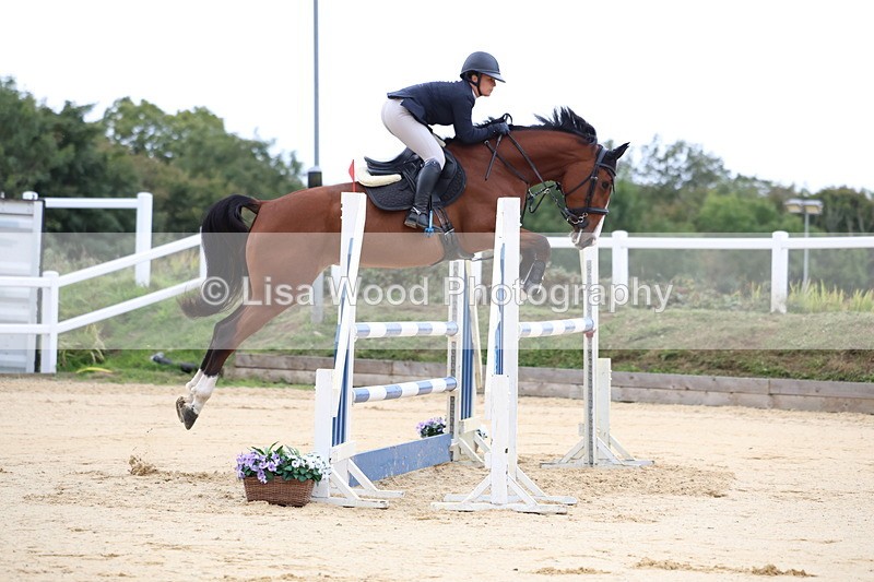 3E7A3033 - Class 8: Senior Newcomers/1.10m open