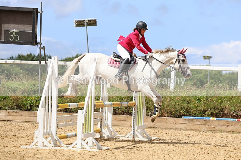 3E7A0514 - Class 9: Senior British Novice/90cm open