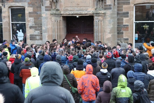 AA076553 - New Years Boys Ba'