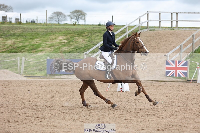 240419A-124612-07431 - Cls 6, 2 Star Medium Tour 1.35m