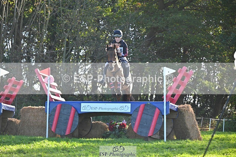 241026-143235-14098 - 516-L.Bdr.Ellie.Mitchell-MICRON.JOY