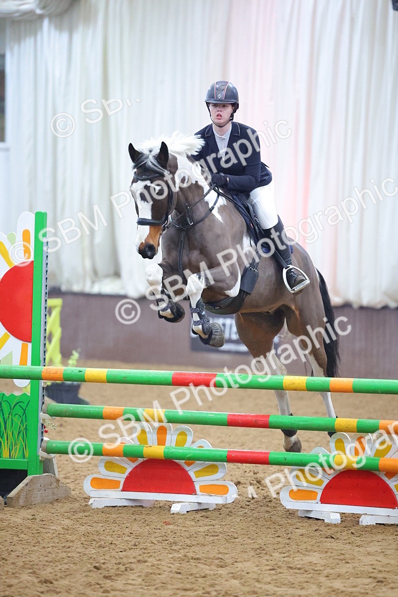 SBM_008441 - Class 21 - Nupafeed Supplements Senior Discovery/ 1m Open - First Round (1.00m)