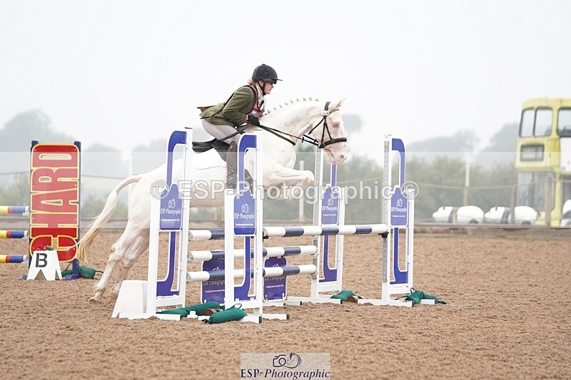 240901A-145528-10191 - 576-Tabitha.Bluck-PENDANN.REEF