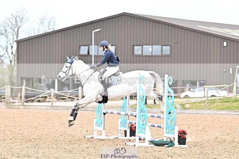 250414-112831-00540 - 90cm Round 1