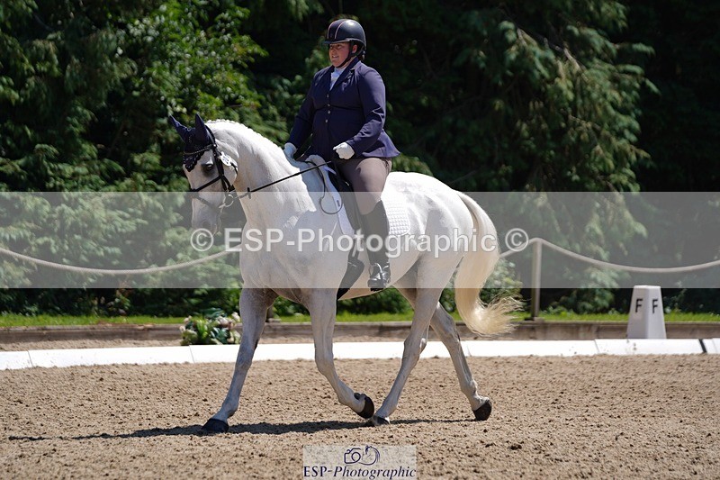 240719-133142-01904 - 201-Joanna_Philp-Darker_shade_of_pale