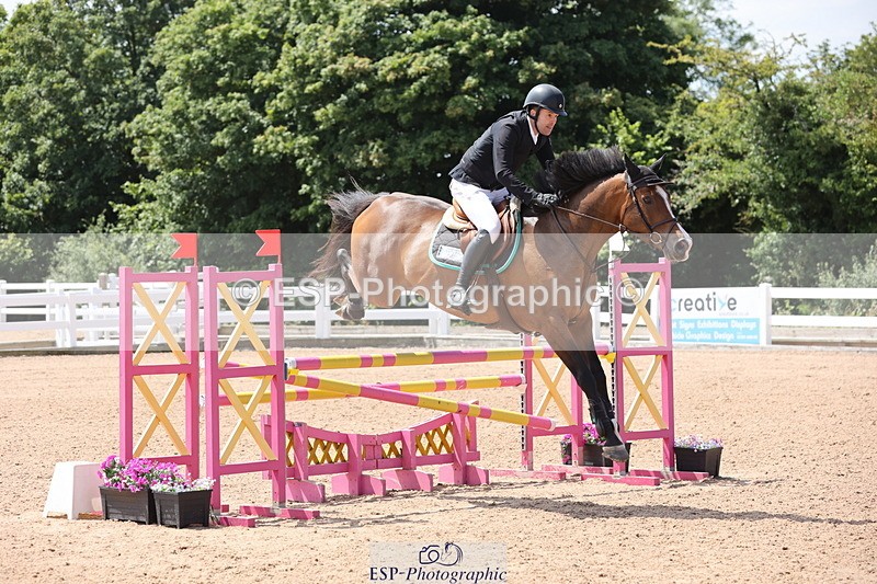 240718A-124102-05174 - Cls 9, 1 Star Bronze Tour 1.10m