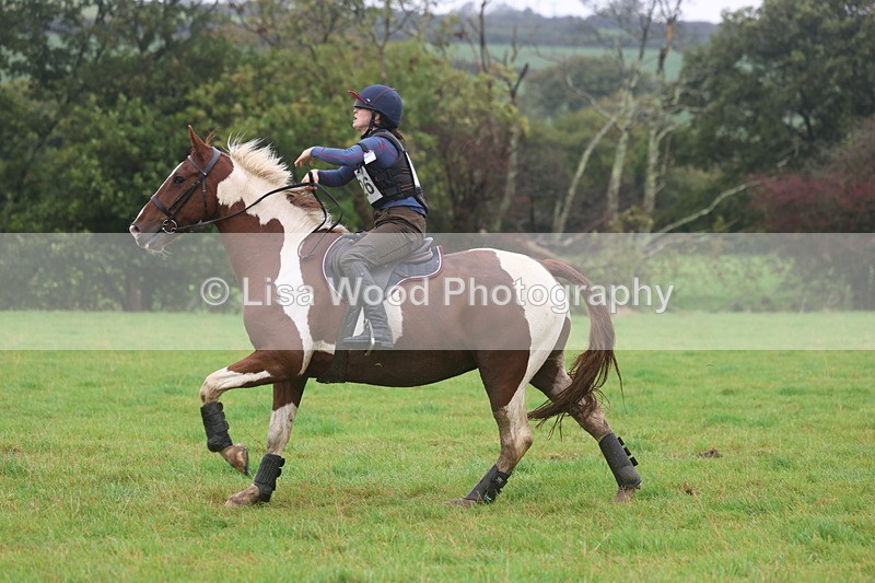 3E7A1366 - Class 2: 70cm: Half Roll Top