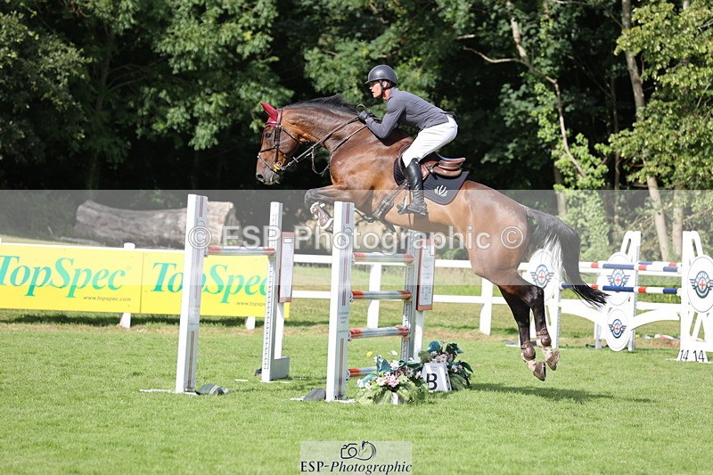 250704A-171110-12314 - Cls 18 Snr 1.40m Grand Prix