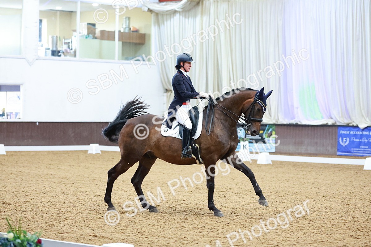 SBM_007978 - Class 9 - FEI INT II - 16.54.17.57