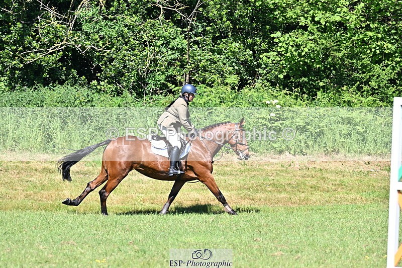 250522B-104333-01645 - 106-THE.CHAMPAGNE.LADY-Charlotte.Rowe