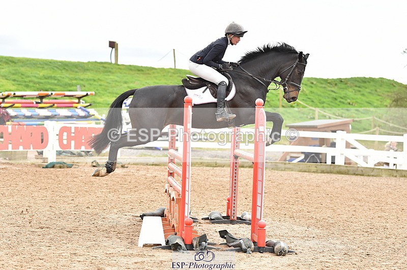 240403A-135126-00640 - Cls 4 Newcomers and 1.10m Open