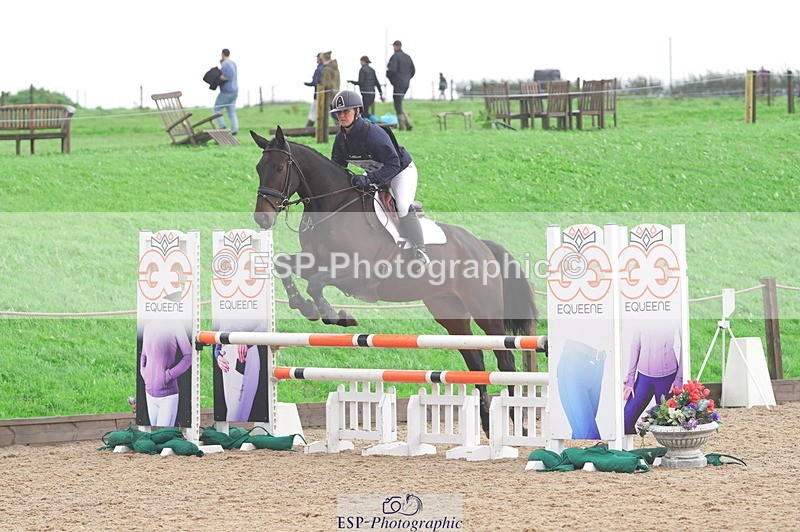 230924A-112346-04534 - 100 SJ 11.00 to 12.00