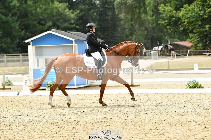 250718A-140711-01989 - 068-Stacey.Escrig-JOIE.DE.VIVRE.III