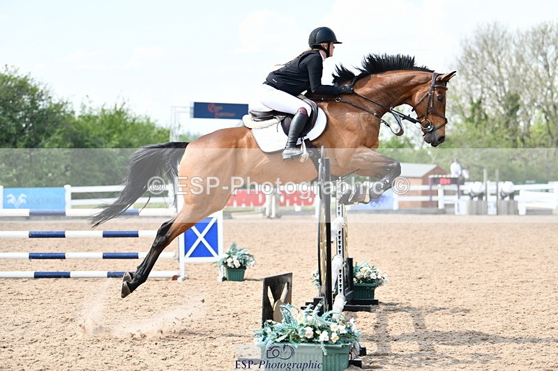 240512A-150630-19260 - Cls 43 95cm National Am Quali