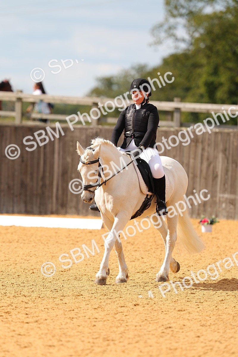 SBM_43800 - D6 - Small Tour Championship - Intro C