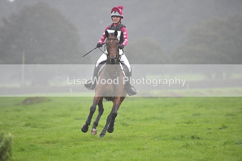 RAY_9224 - Class 1: 65cm: Ski Jump