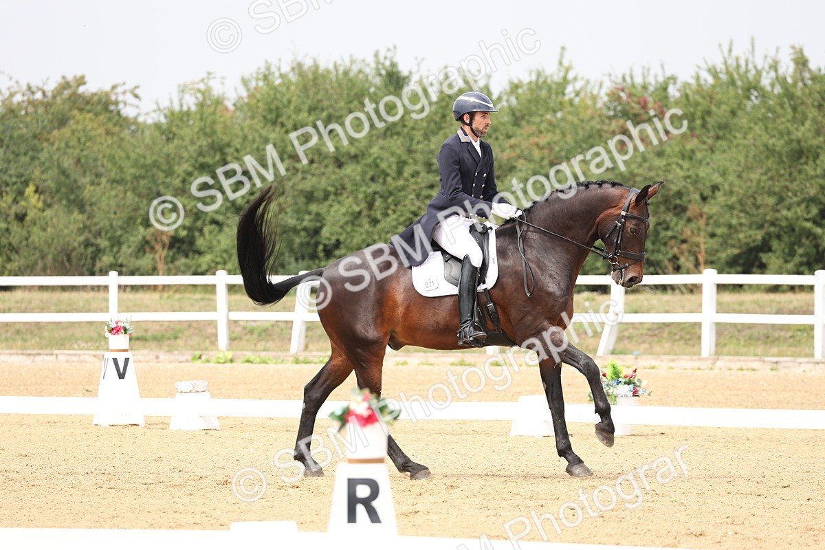 SBM_007115 - Class 9 - FEI INT I - 13.37-14.33