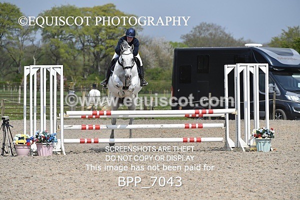 BPP_7043 - CLASS 5 FRI Veterans Show Jumping