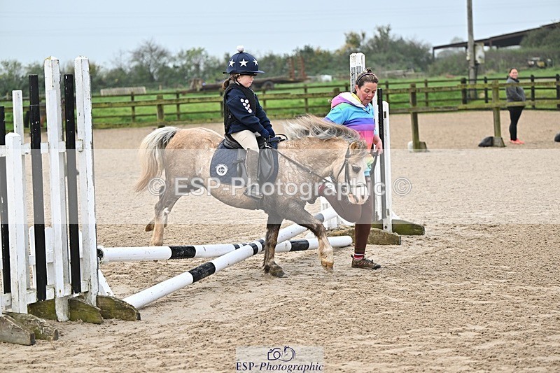 241110-093657-00022 - 40cm Showjumping