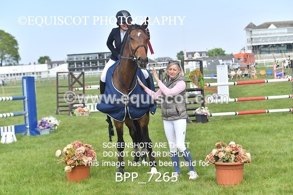 BPP_7265 - CLASS 3 Andrew Hamilton Coach, RHS Foxhunter Championship Qualifier