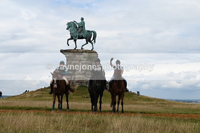 DSC_7572 - Time at Statue 13:16 to 13:52