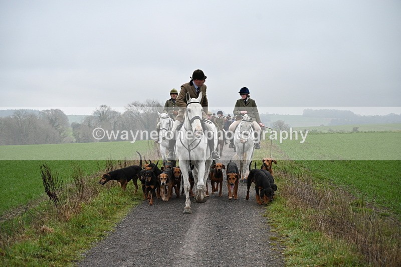 WJ7_9750 - Walk out..