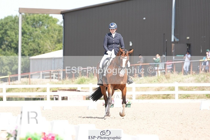 250817-125817-09213 - 162-Isabella.BalianBeechwood.Joey