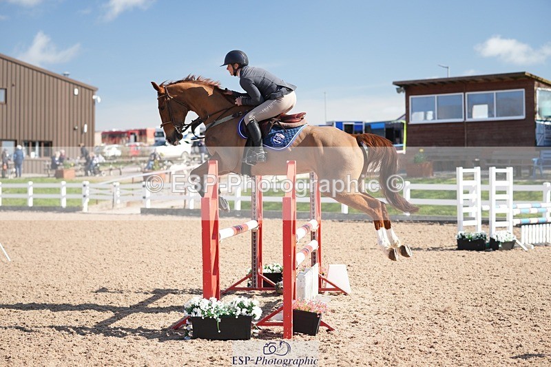250329-102813-03640 - Cls 20 British Novice and 90cm