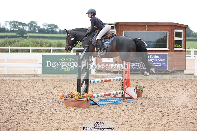 240630A-154457-14865 - Cls 33 Foxhunter and 1.10m Open
