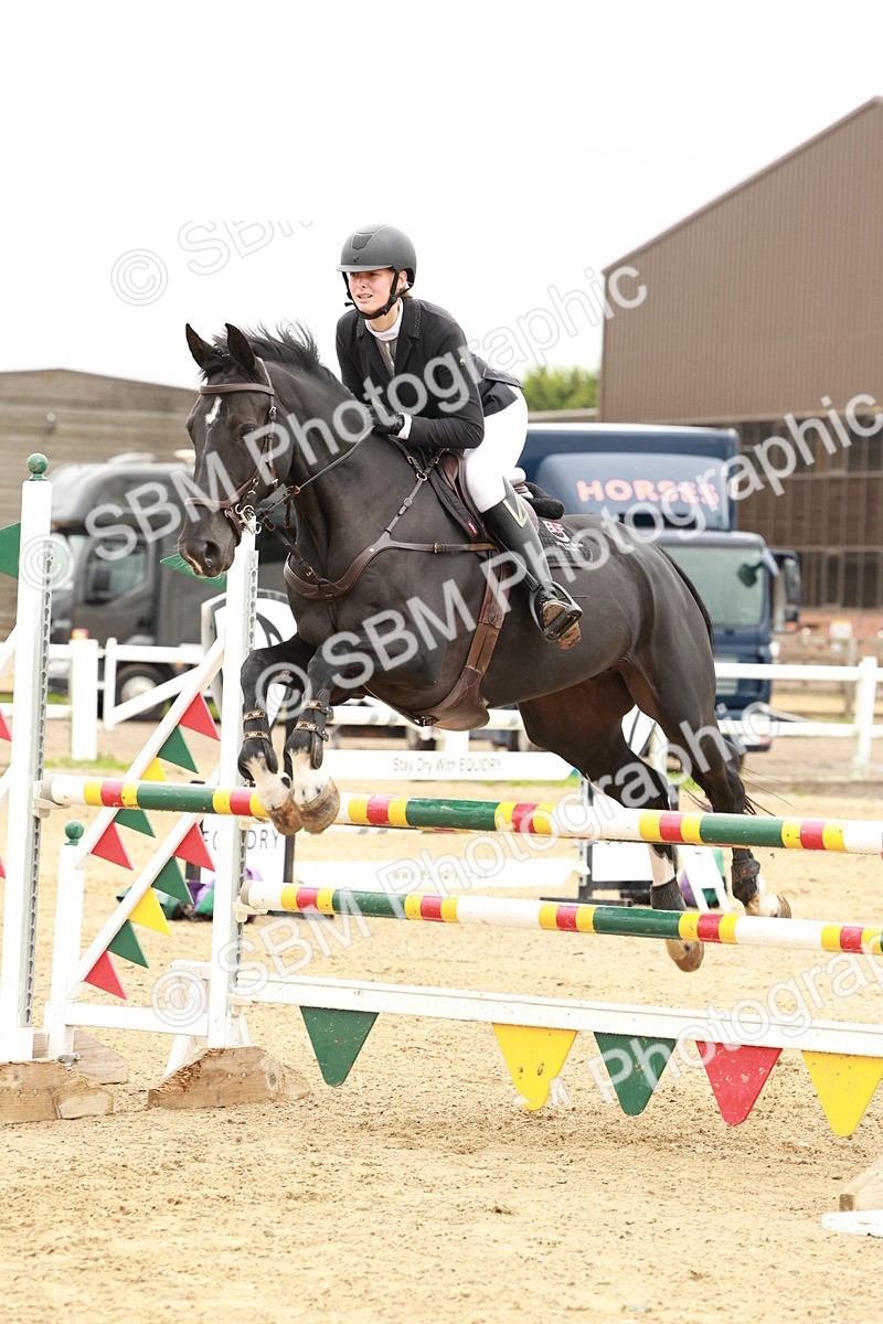 1I0A7897 - Class 4 - Senior Newcomers 1.10m