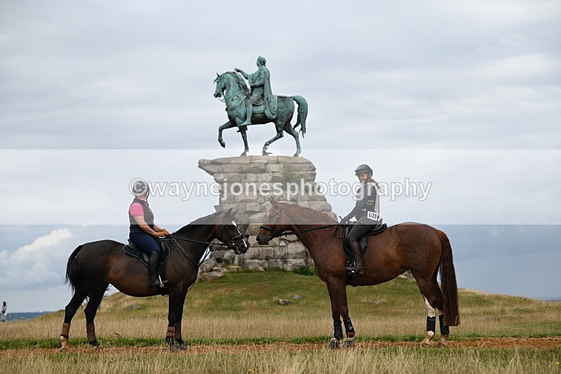DSC_5947 - Time at Statue 12:17 to 12:44