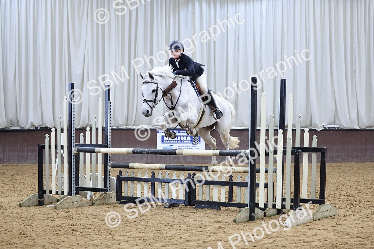 SBM_002120 - Class 4 - Blue Chip Pony Newcomers - 1.00m
