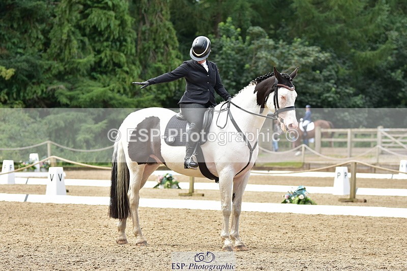 250719A-114822-05315 - 140-Paula.Tippett-Top.Hat.n.Tails