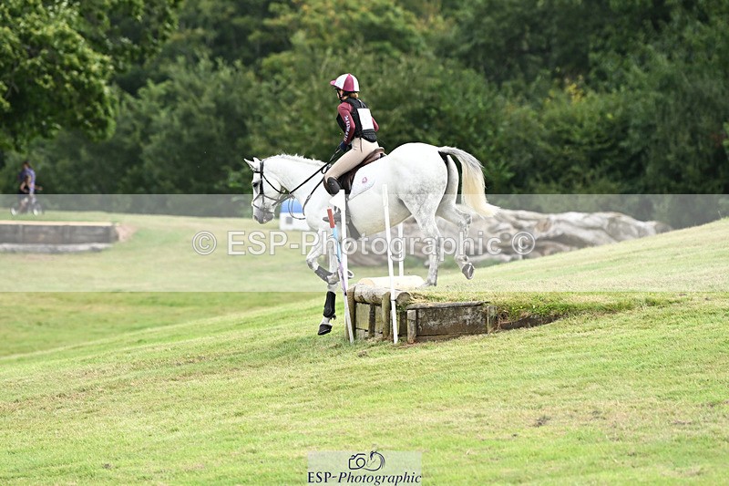 240825X-114852-32133 - 70cm XC 11.00 to 12.00