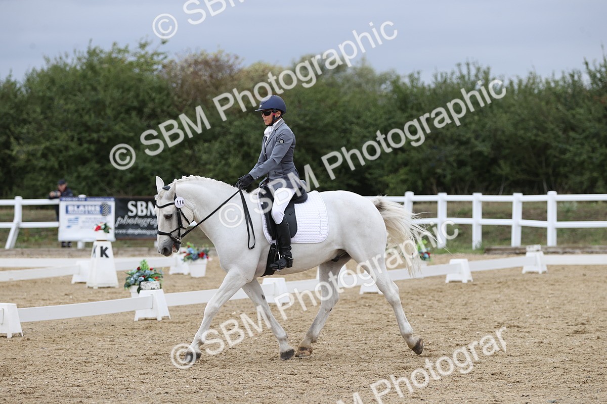 SBM_004276 - Class 9 - Novice 3 Champs