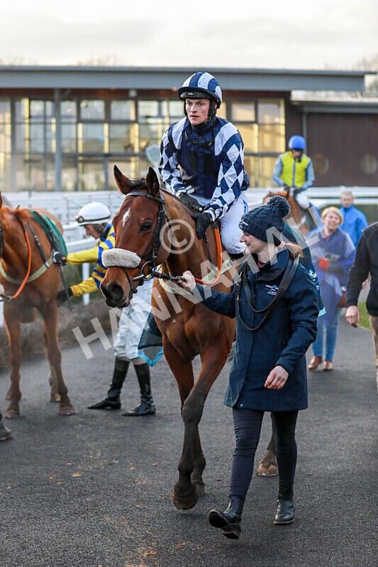 220125-Race 5-BraveTheWaves-3921 - Race 5