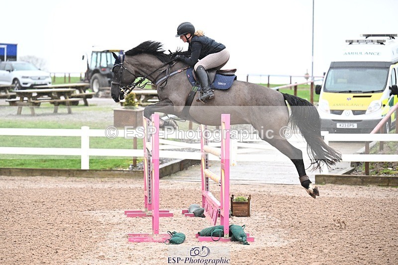 260130-131320-00513 - Cls 6 Foxhunter and 1.20m Open