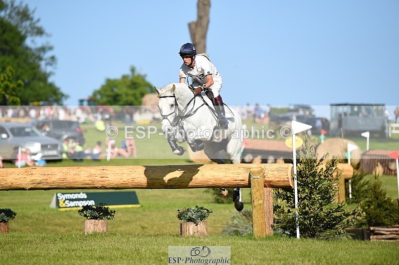 230527-175022-13650 - 163-UVERA_Z-Harry_Meade-XC